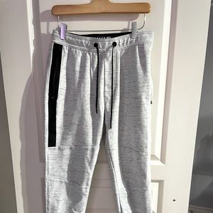 American Eagle men’s flex jogger